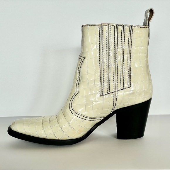 Ganni Callie Western Boots Ivory Cream White Croc Patent Leather Size 38 $475 - Picture 5 of 15